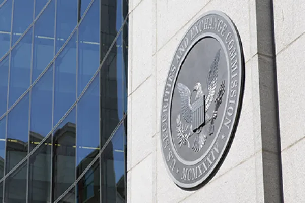 Government Shutdown Begins as Congress Divides on Spending