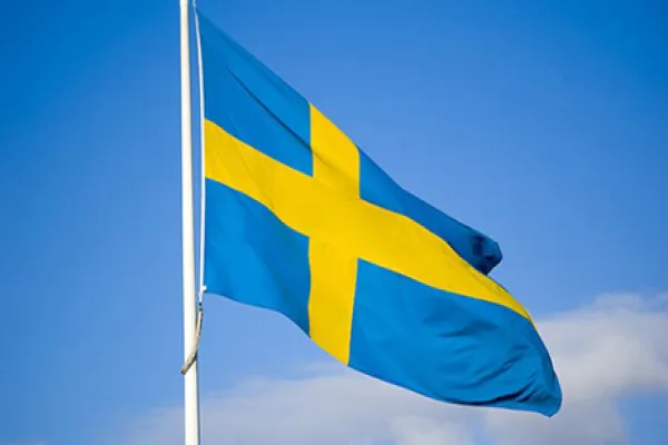 2014-07-denmark-sweden-pension-flag-large.jpg