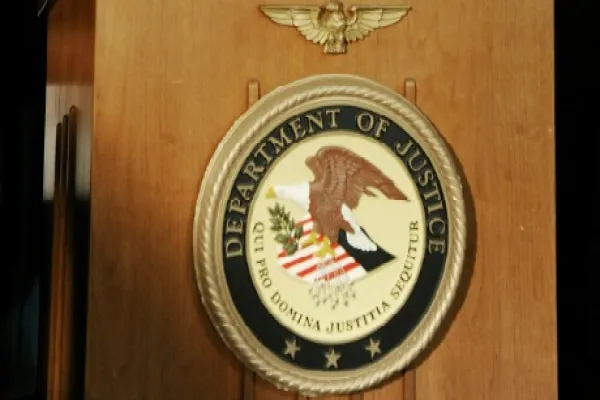 2015-02-da-department-of-justice-seal-large.jpg