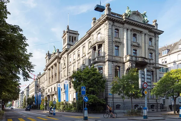 Zurich Insurance Group AG's headquarters in Zurich, Switzerland (Alessandro Della Bella/Bloomberg).