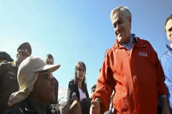 Possible contact with Chilean miners was delayed until Monday