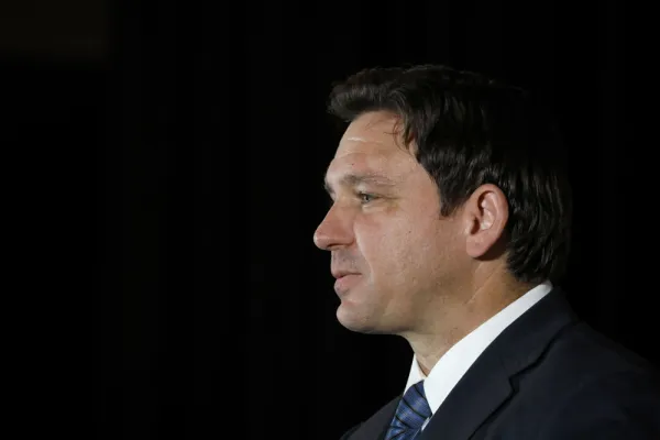 Ron DeSantis (Eva Marie Uzcategui/Bloomberg)