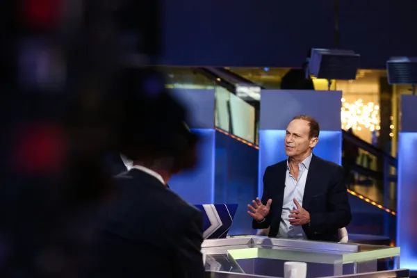 Joseph Edelman (Chris Goodney/Bloomberg)