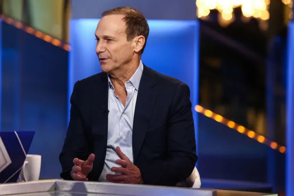 Joseph Edelman (Chris Goodney/Bloomberg)