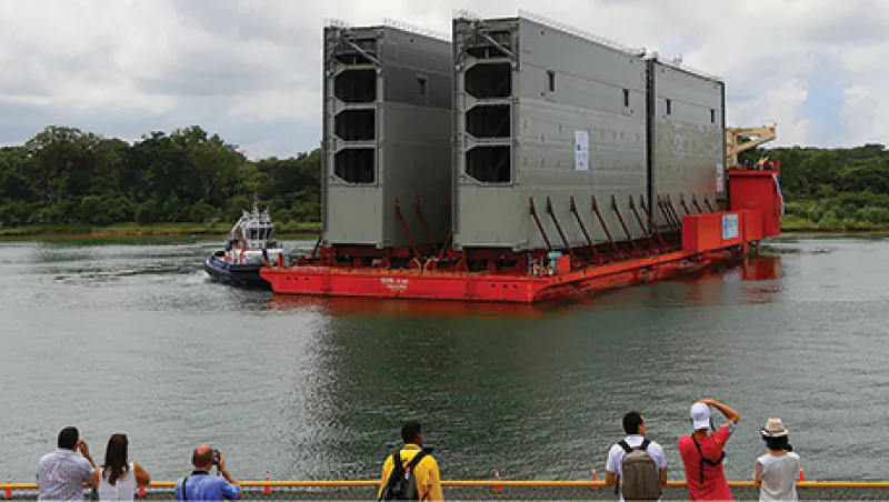 2014-03-jonathan-kandell-panama-canal-locks-large.jpg