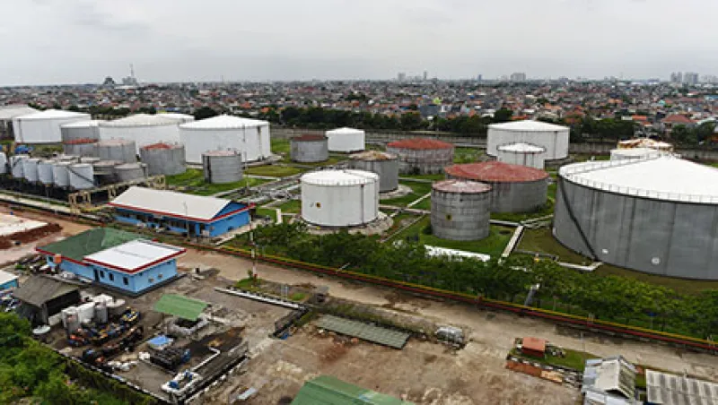 2015-06-georgina-hurst-energy-subsidies-jakarta-large.jpg