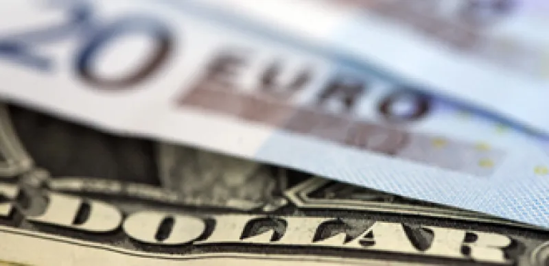 Euro Falls to Against US Dollar